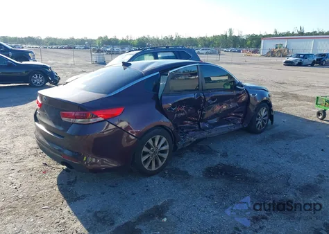 2017 Kia Optima Lx z USA, uszkodzony, nr VIN 5XXGT4L3XHG122507